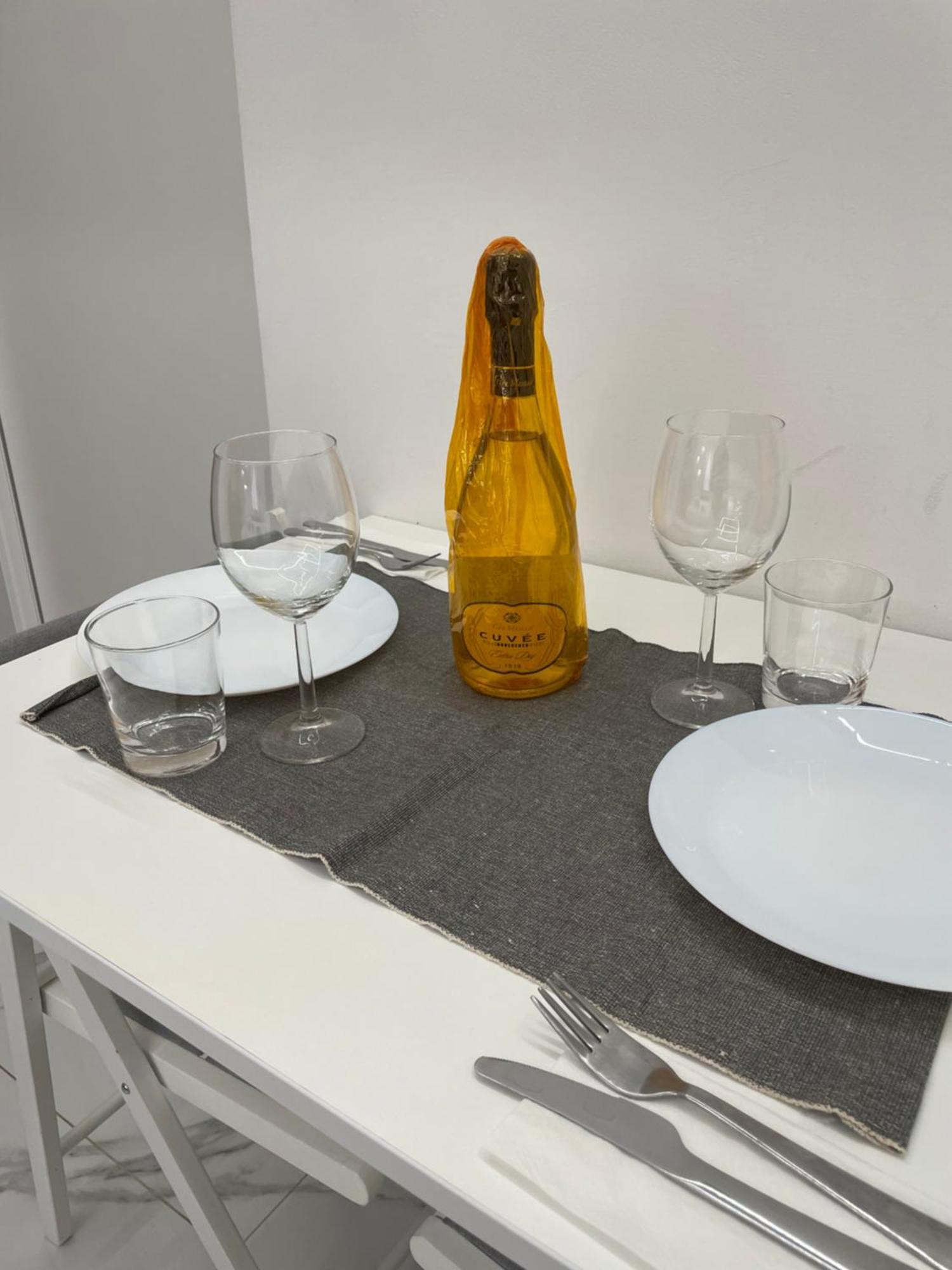 Ferienwohnung Luxury 6 Al Duomo Di Parma Exterior foto