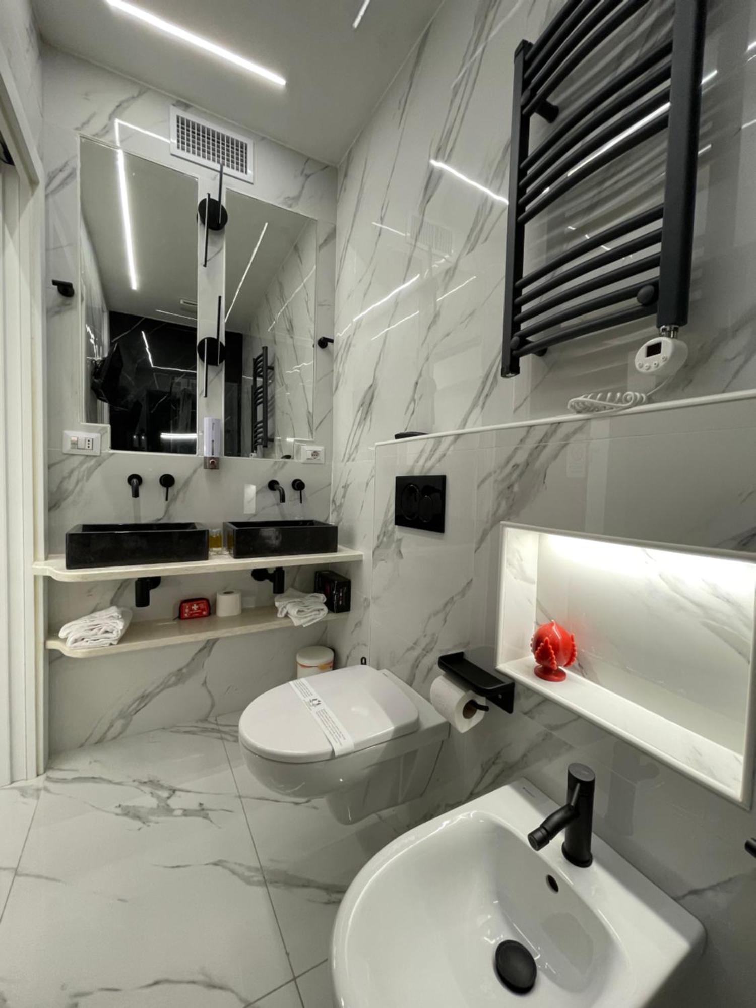 Ferienwohnung Luxury 6 Al Duomo Di Parma Exterior foto